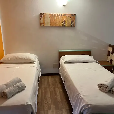 Apartament Porto 12 *